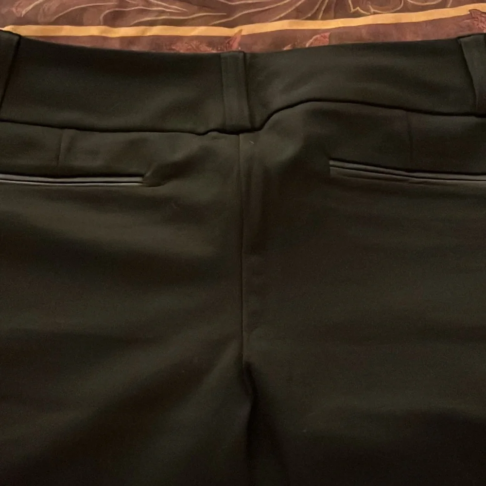 New black rayon/nylon/spandex wide leg pants from Macys - Picture 5 of 5